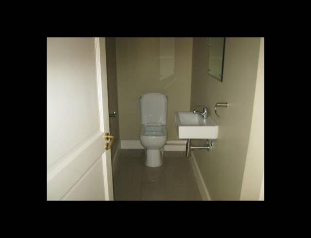 2 BEDROOM APARTMENT TO LET IN POINT WATERFRONT